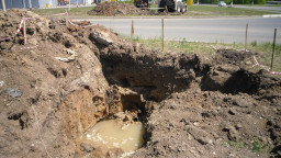 ГНБ прокол под дорогой, Саранск, приямок с протянутой трубой
