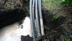 ГНБ прокол для водопровода, Саранск, затягивание труб в пилотную скважину