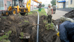 ГНБ прокол под газоном, Саранск, заводская территория, затягивание трубы в пилотную скважину